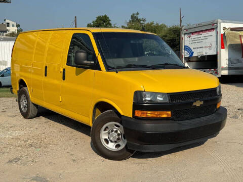2022 Chevrolet Express 2500