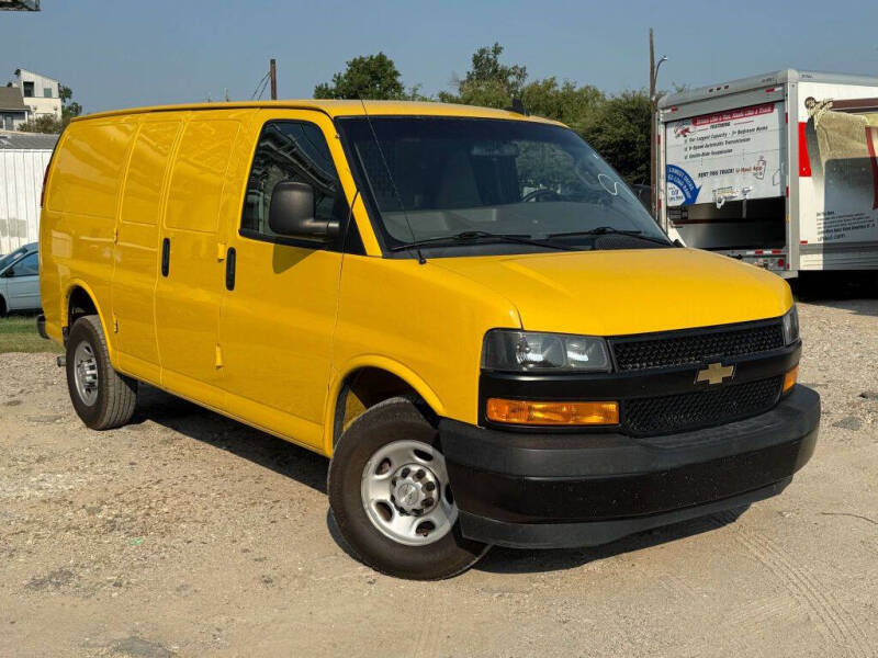 2022 Chevrolet Express 2500