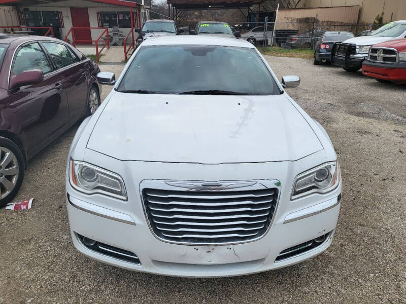 2012 Chrysler 300 for sale at Car Finders in San Antonio TX