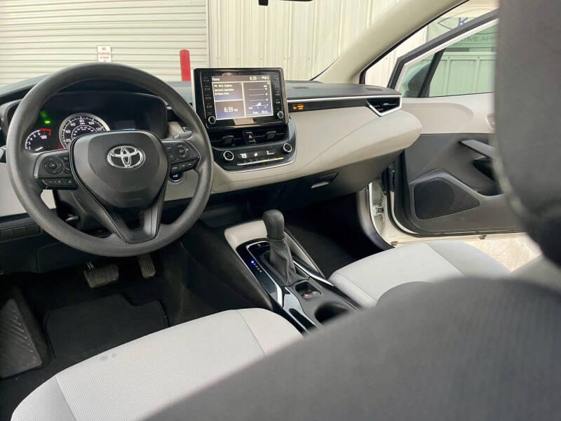 2020 Toyota Corolla LE