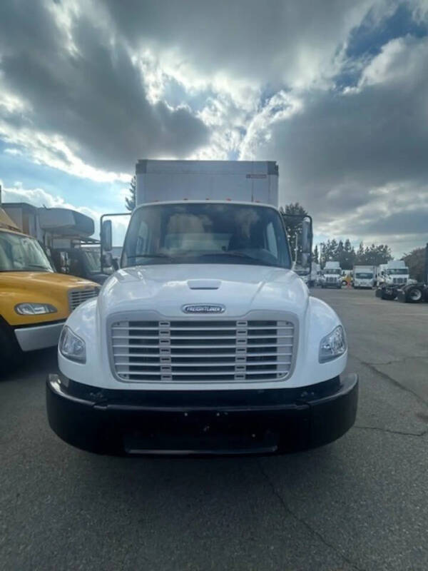 2018 Freightliner M2 106 for sale at Big Blaze Trucks And Cars in Westminster CA