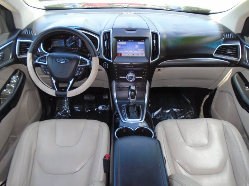 2017 Ford Edge Titanium