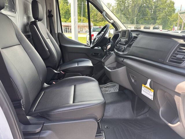 2025 Ford Transit 250