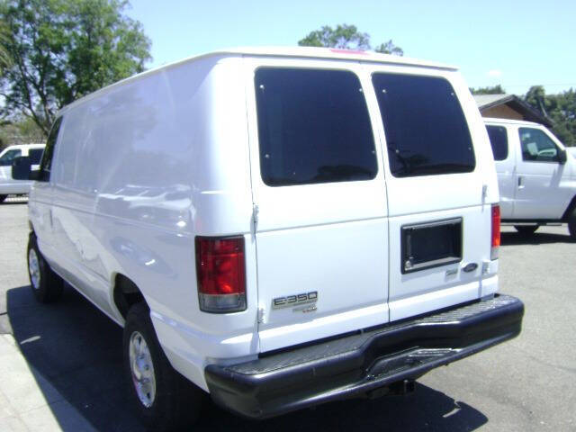 2011 Ford E-Series E-350 SD