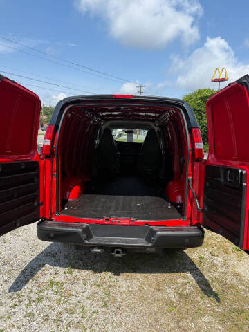 2023 Chevrolet Express 2500