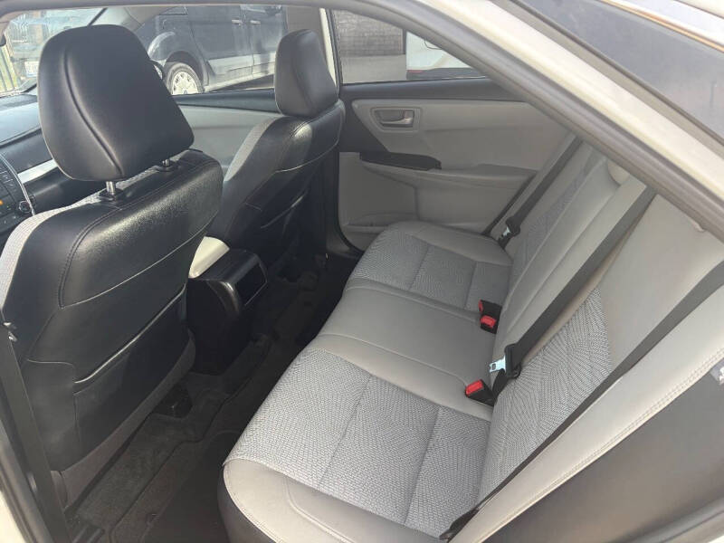 2016 Toyota Camry SE