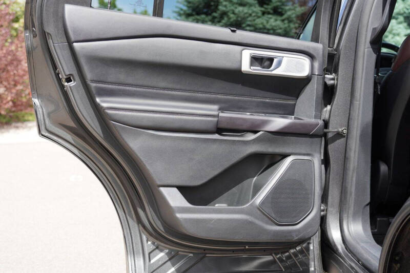 2020 Ford Explorer Platinum