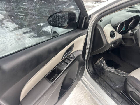 2014 Chevrolet Cruze LS Auto