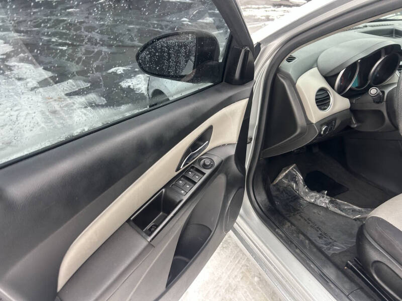 2014 Chevrolet Cruze LS Auto