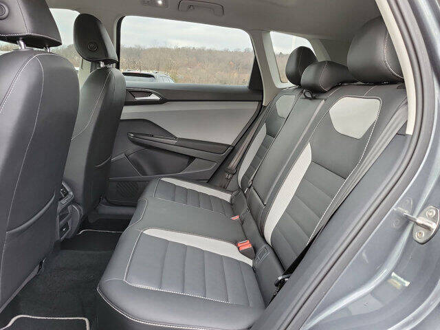 2023 Volkswagen Taos SEL 4Motion