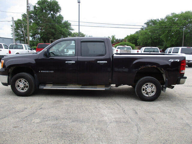 Used 2008 GMC Sierra 2500HD SLE1 with VIN 1GTHK23K18F124468 for sale in Sycamore, IL