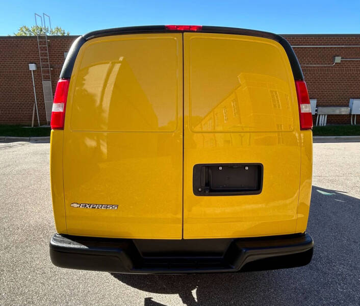 2020 Chevrolet Express 2500
