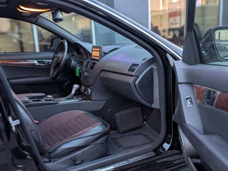 2009 Mercedes-Benz C-Class