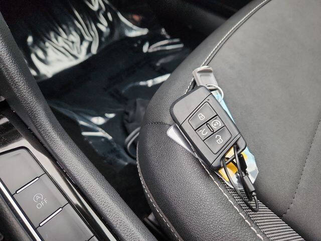 2024 Volkswagen Taos SE