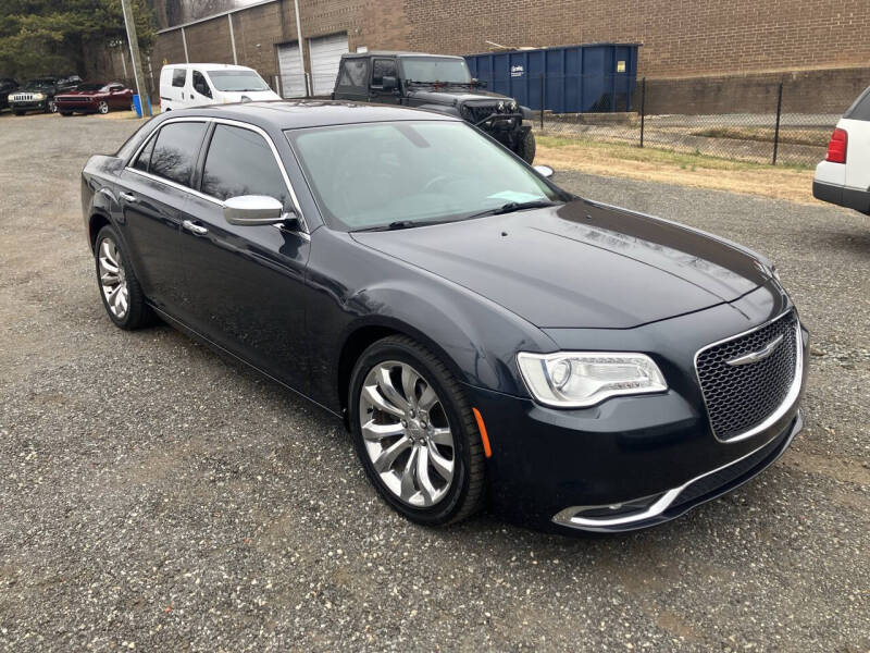 2015 Chrysler 300 C's photo