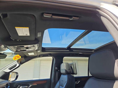 2025 GMC Yukon XL Denali