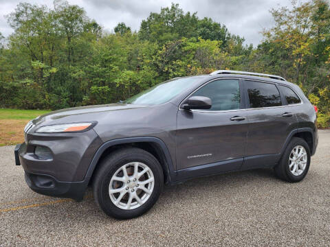 2014 Jeep Cherokee for sale at Akron Auto Center in Akron OH