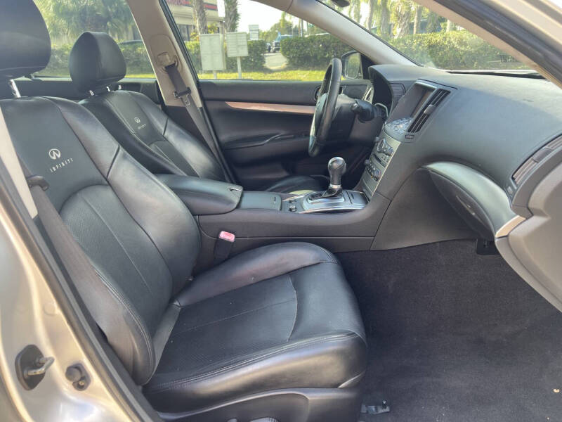 2012 Infiniti G25 Sedan Journey