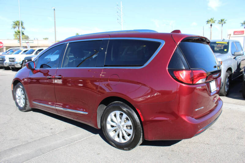 2018 Chrysler Pacifica Touring L