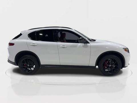 2020 Alfa Romeo Stelvio Sport