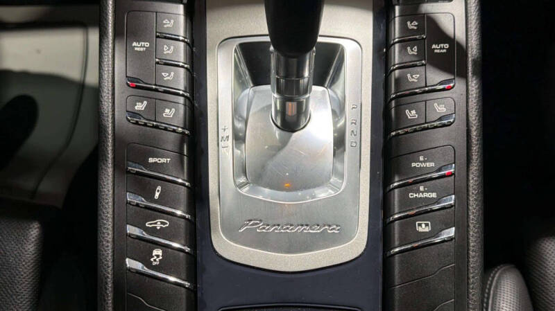 2015 Porsche Panamera S E-Hybrid