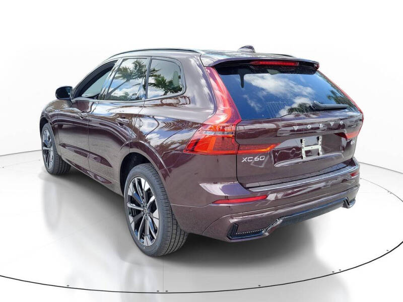 2026 Volvo XC60 B5 Plus