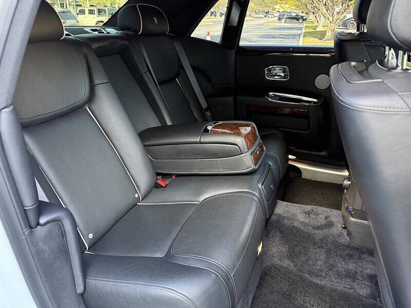 2015 Rolls-Royce Ghost 18