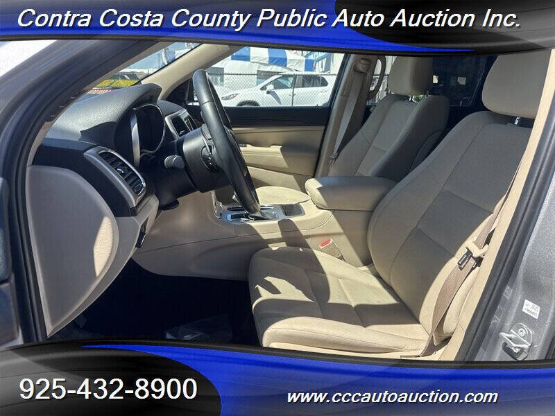 2017 Jeep Grand Cherokee Laredo E