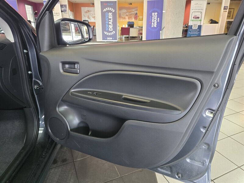 2024 Mitsubishi Mirage ES