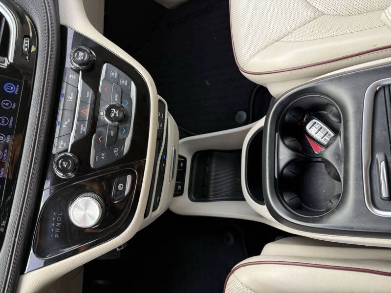 2017 Chrysler Pacifica Limited