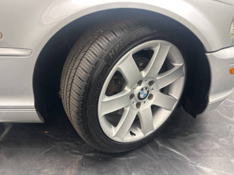 2002 BMW 3 Series 325Ci