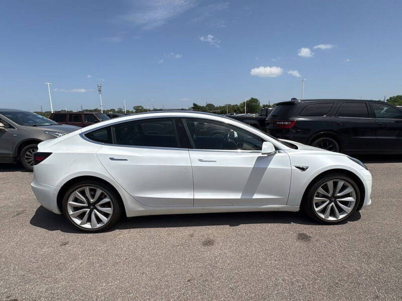 2019 Tesla Model 3 Mid Range