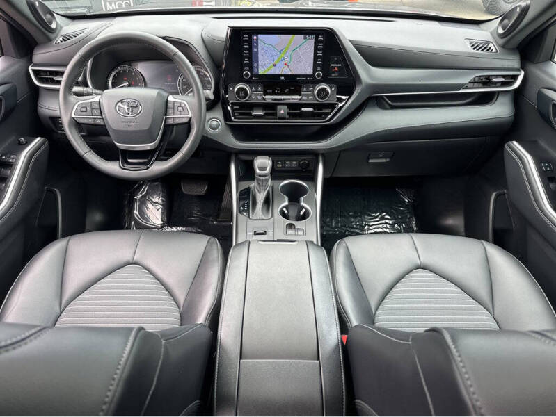 2022 Toyota Highlander XSE