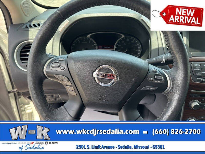 2017 Nissan Pathfinder Platinum