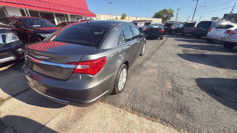 2012 Chrysler 200 LX