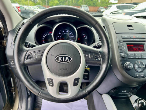 2012 Kia Soul +