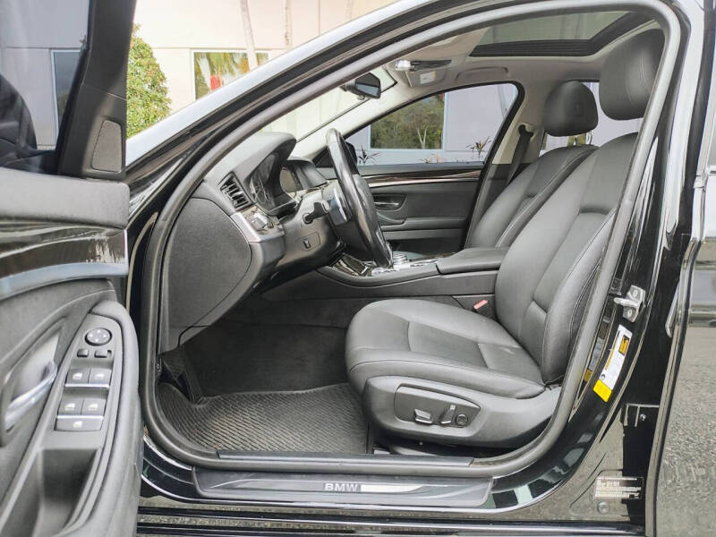 2016 BMW 5 Series 528i