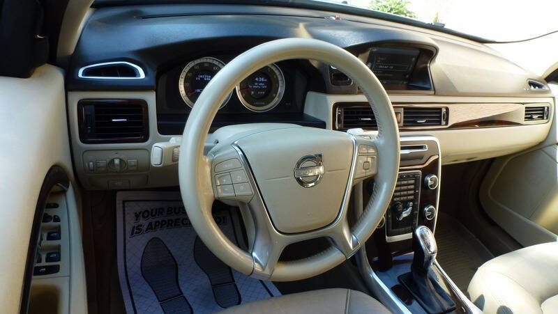 2013 Volvo XC70 3.2 Premier Plus