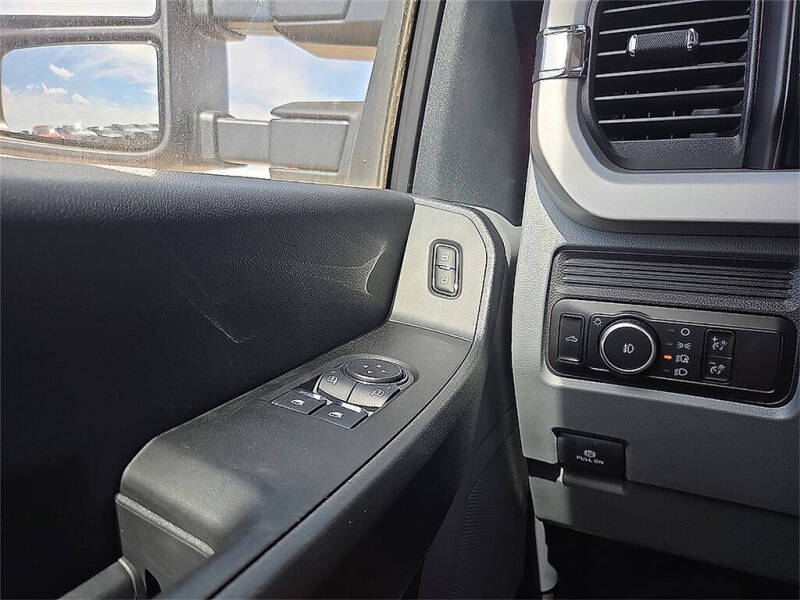 2025 Ford F-600 Super Duty