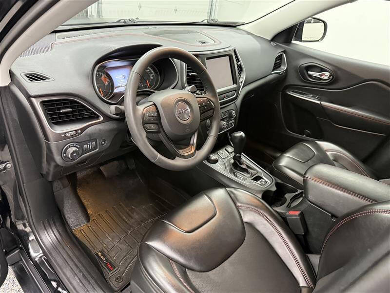 2022 Jeep Cherokee Trailhawk