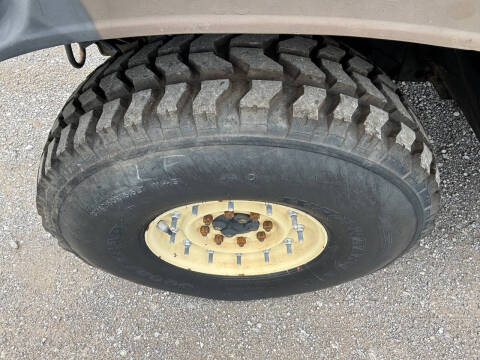 2001 AM General HMMWV