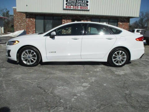 2019 Ford Fusion Hybrid for sale at Pinnacle Investments LLC in Lees Summit MO