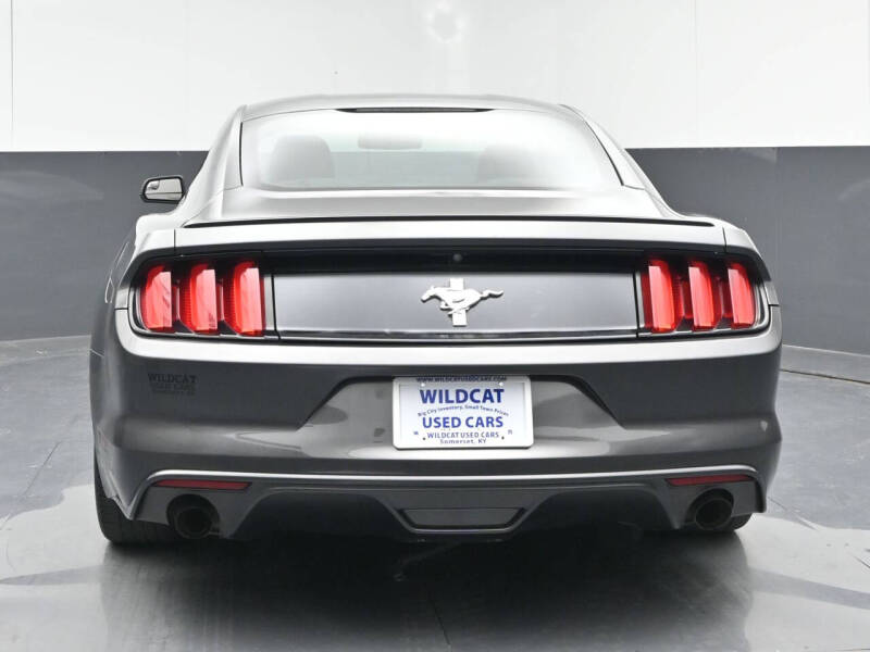 2016 Ford Mustang V6