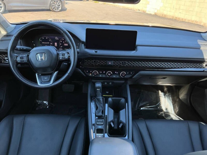 2025 Honda Accord Hybrid Touring