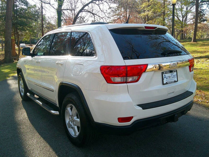 2011 Jeep Grand Cherokee Laredo