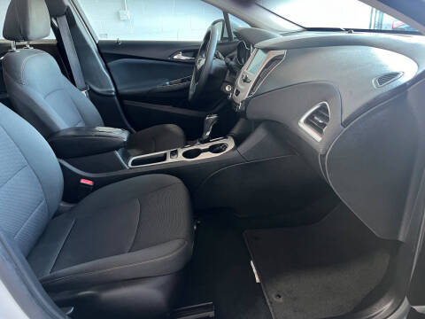 2017 Chevrolet Cruze LS Auto