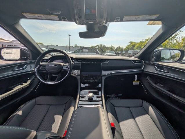 2025 Jeep Grand Cherokee Overland