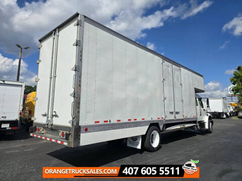 2017 Freightliner M2 106