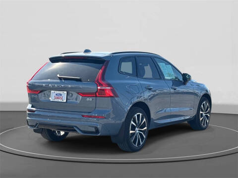 2024 Volvo XC60 B5 Plus Dark Theme