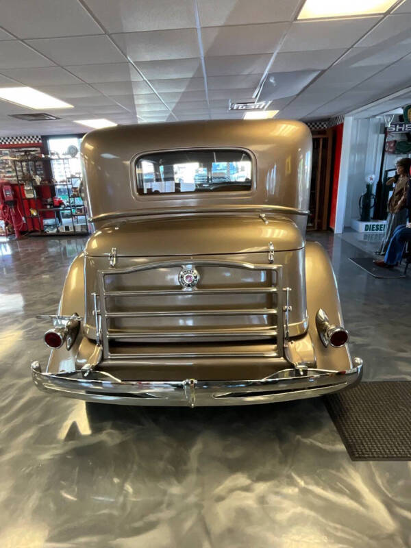 1934 Packard Sedan
